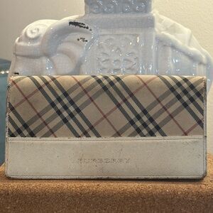 BURBERRY Rehab Nova Check Gold Long Wallet